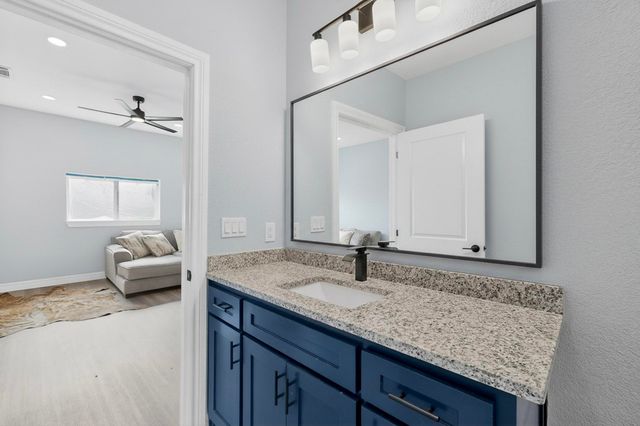 2216 Ross Avenue, Fort Worth, TX 76164