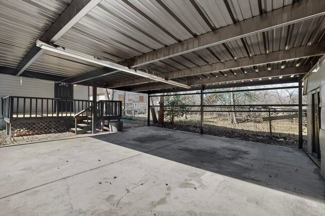 2216 Ross Avenue, Fort Worth, TX 76164