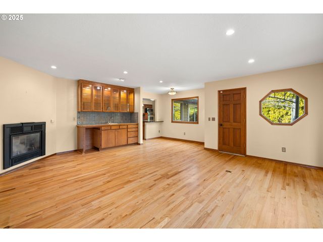 5418 Sw 34TH Pl, Portland, OR 97239