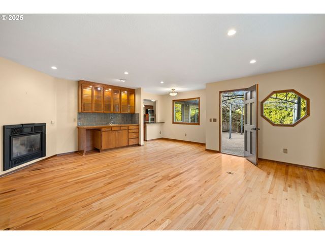 5418 Sw 34TH Pl, Portland, OR 97239