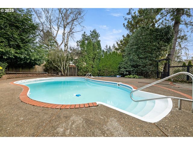 5418 Sw 34TH Pl, Portland, OR 97239