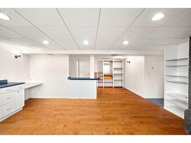 5418 Sw 34TH Pl, Portland, OR 97239