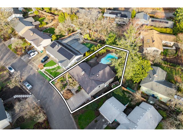 5418 Sw 34TH Pl, Portland, OR 97239