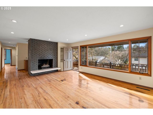 5418 Sw 34TH Pl, Portland, OR 97239