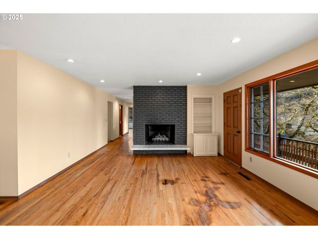 5418 Sw 34TH Pl, Portland, OR 97239