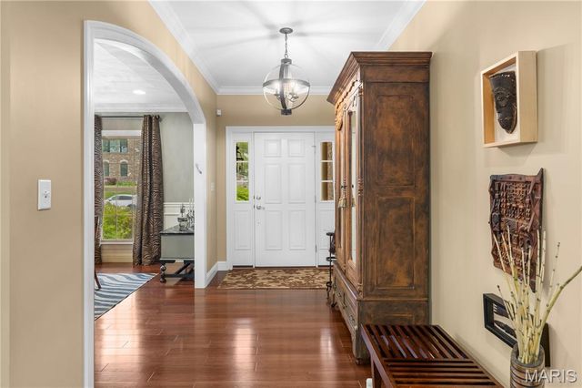 651 Ashmont Drive, Olivette, MO 63132