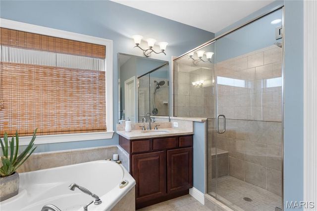 651 Ashmont Drive, Olivette, MO 63132