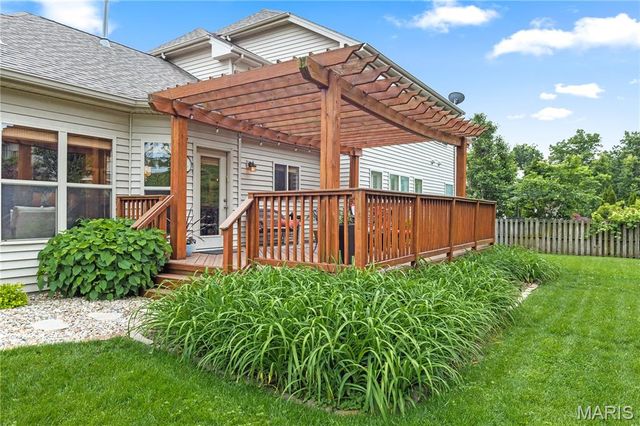 651 Ashmont Drive, Olivette, MO 63132