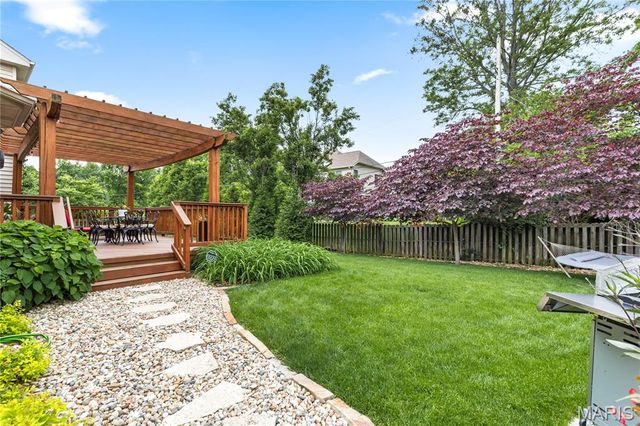 651 Ashmont Drive, Olivette, MO 63132