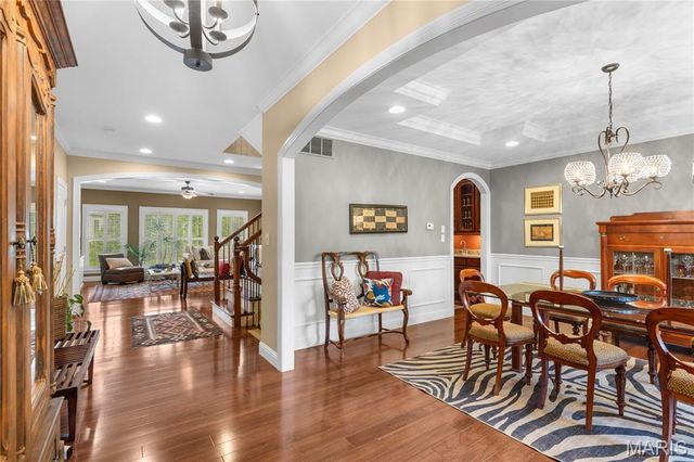 651 Ashmont Drive, Olivette, MO 63132