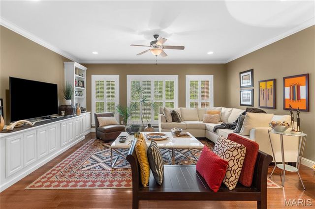 651 Ashmont Drive, Olivette, MO 63132
