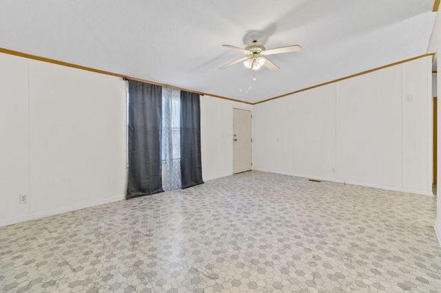 8256 Us Highway 190 E, Livingston, TX 77351