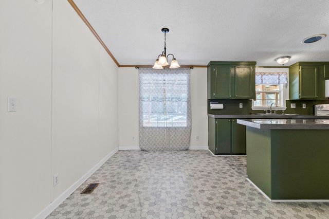 8256 Us Highway 190 E, Livingston, TX 77351