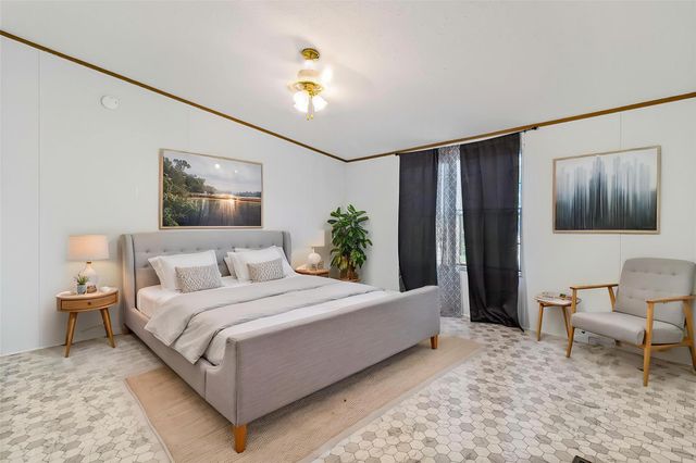 8256 Us Highway 190 E, Livingston, TX 77351