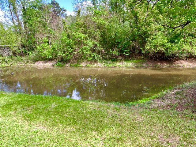 8256 Us Highway 190 E, Livingston, TX 77351