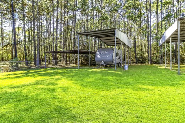 8256 Us Highway 190 E, Livingston, TX 77351