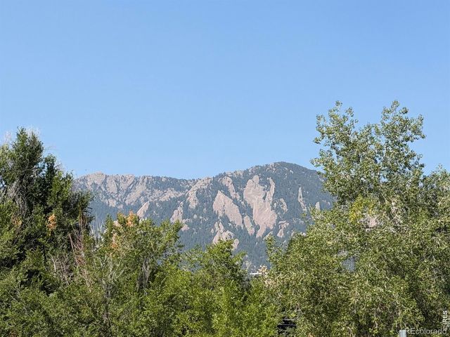 3695 Martin Drive, Boulder, CO 80305