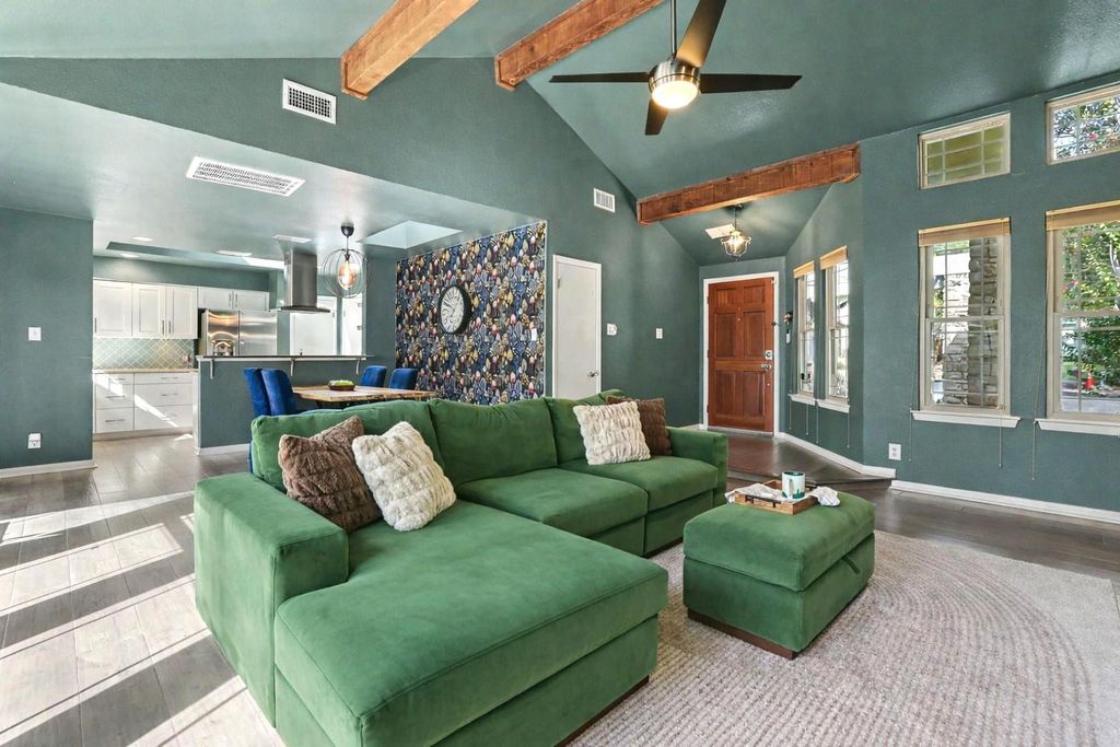 7207 Winecup HOLW, Austin, TX 78750