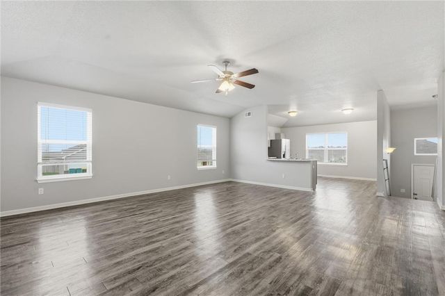 21295 W 218th Terrace, Spring Hill, KS 66083