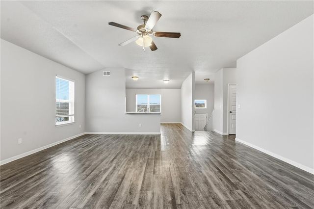 21295 W 218th Terrace, Spring Hill, KS 66083