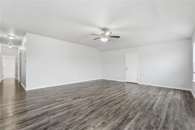 21295 W 218th Terrace, Spring Hill, KS 66083