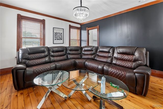 914 North Salina Street, Syracuse, NY 13208