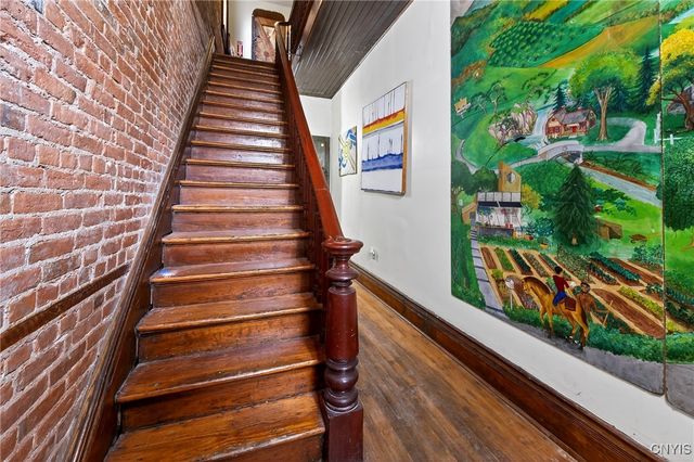 914 North Salina Street, Syracuse, NY 13208