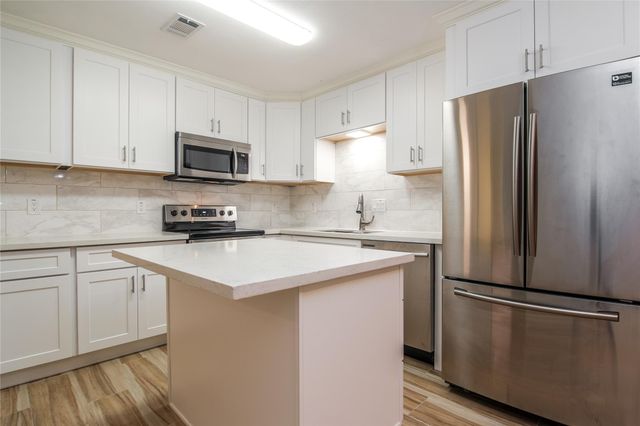 12633 Memorial Drive 243, Houston, TX 77024