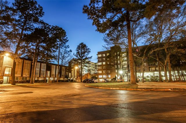12633 Memorial Drive 243, Houston, TX 77024