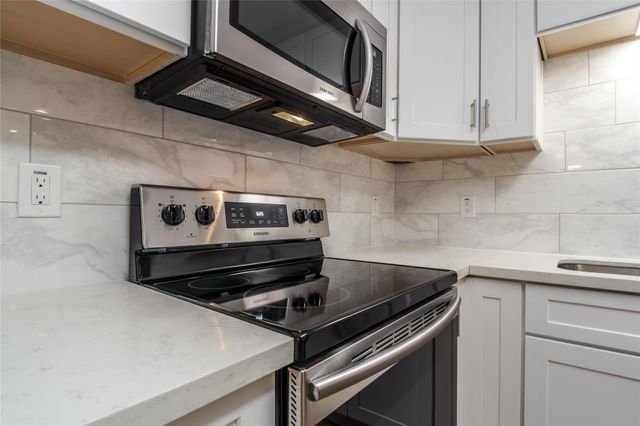12633 Memorial Drive 243, Houston, TX 77024