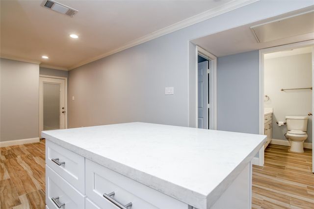 12633 Memorial Drive 243, Houston, TX 77024