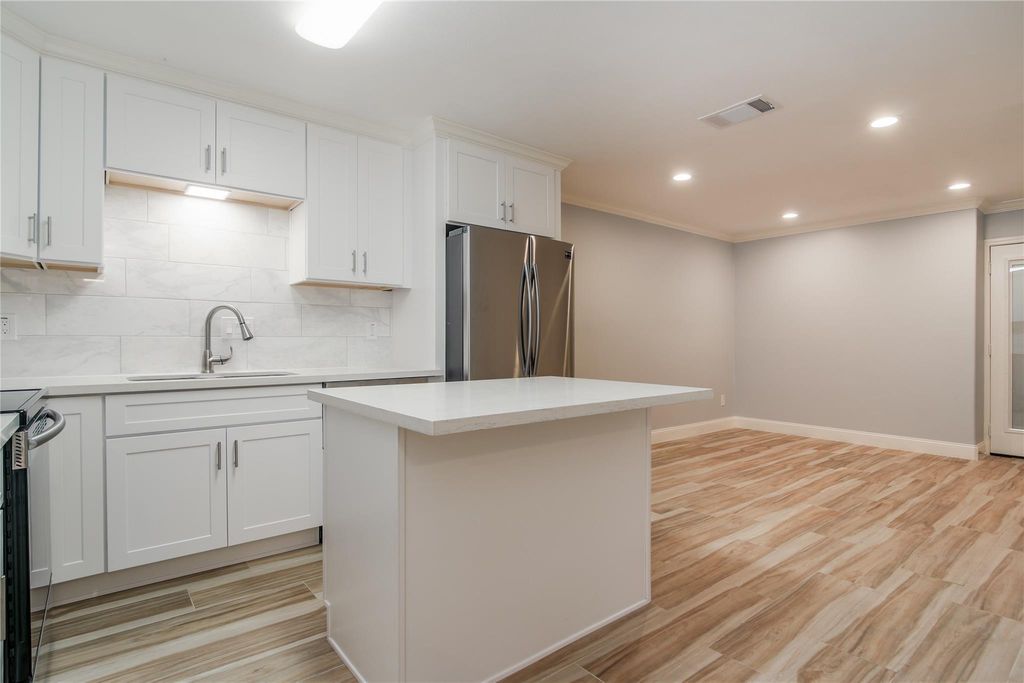 12633 Memorial Drive 243, Houston, TX 77024