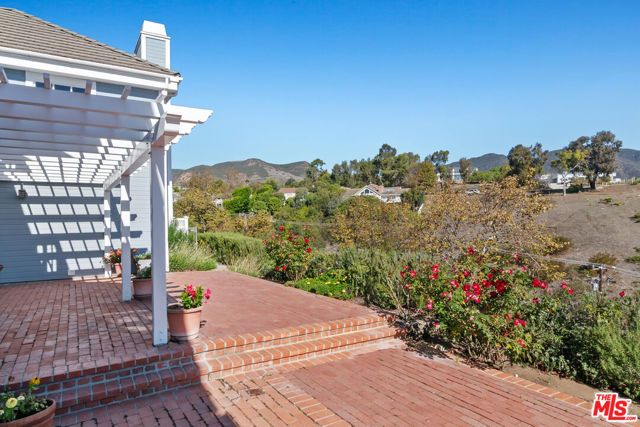 6080 Merritt Drive, Malibu, CA 90265