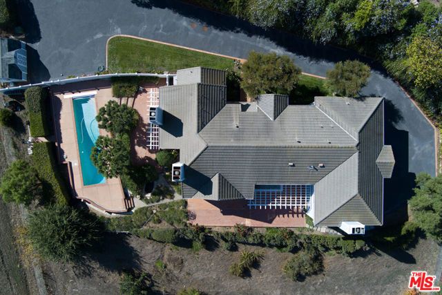 6080 Merritt Drive, Malibu, CA 90265