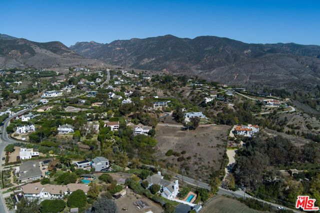 6080 Merritt Drive, Malibu, CA 90265