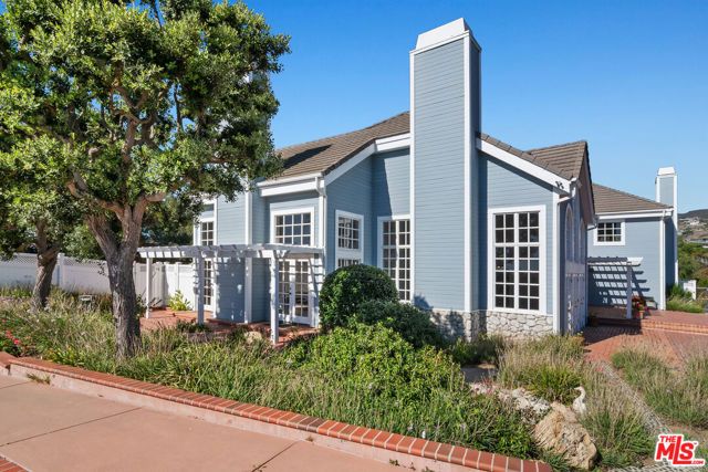 6080 Merritt Drive, Malibu, CA 90265