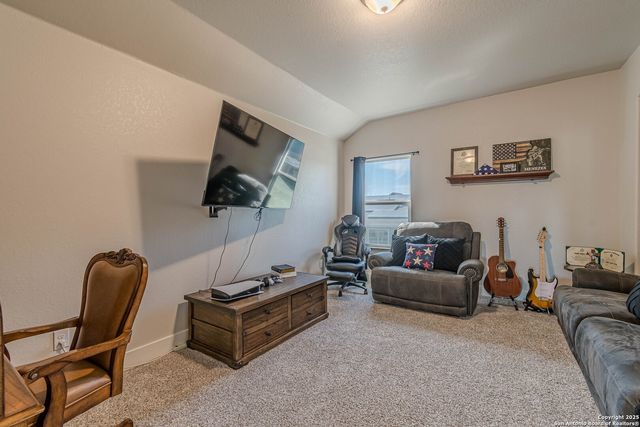 2564 Ayers, Seguin, TX 78155