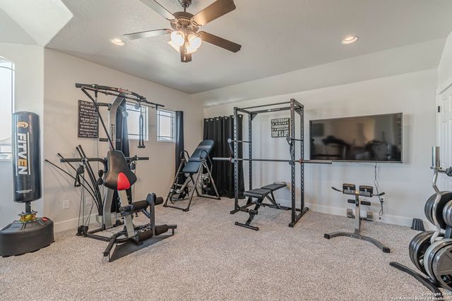 2564 Ayers, Seguin, TX 78155