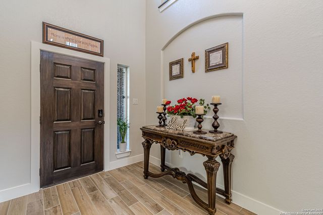 2564 Ayers, Seguin, TX 78155