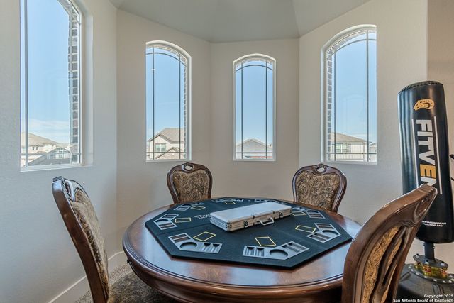 2564 Ayers, Seguin, TX 78155