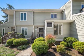 250 S Estes Drive 11, Chapel Hill, NC 27514