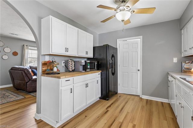 412 Dunmore DR, Newport News, VA 23602