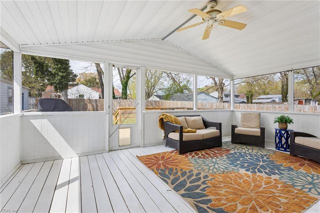 412 Dunmore DR, Newport News, VA 23602