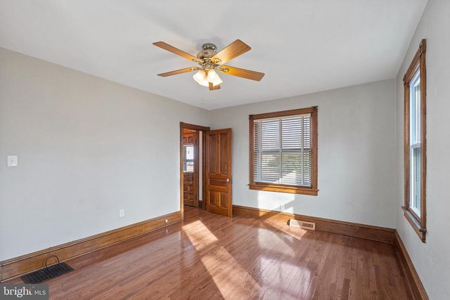 923 N MAIN ST, Glassboro, NJ 08028