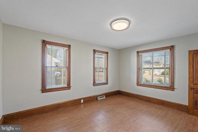 923 N MAIN ST, Glassboro, NJ 08028