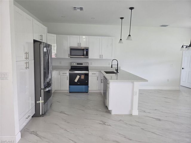 2606 13 ST, Lehigh Acres, FL 33972