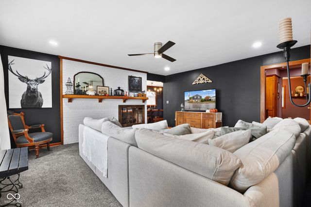 903 W 3rd Street, Rushville, IN 46173