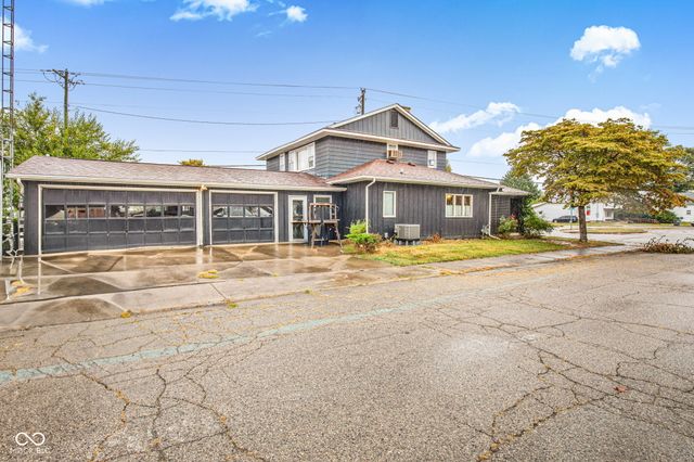 903 W 3rd Street, Rushville, IN 46173