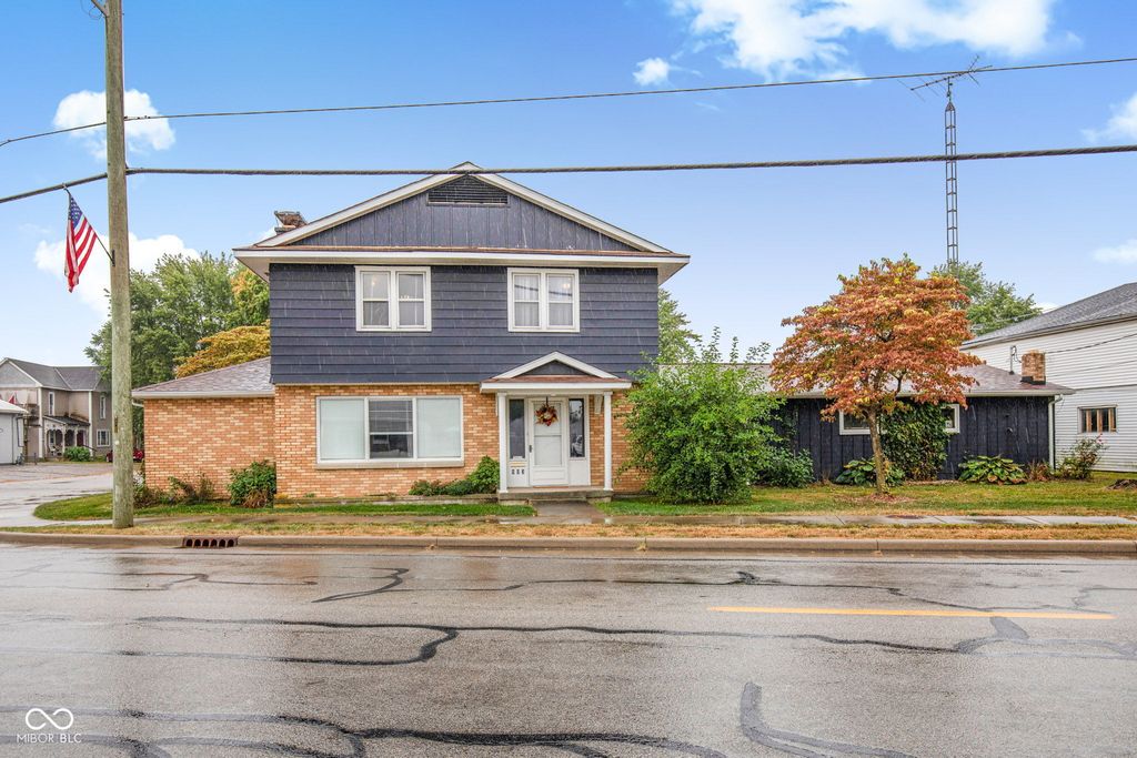 903 W 3rd Street, Rushville, IN 46173