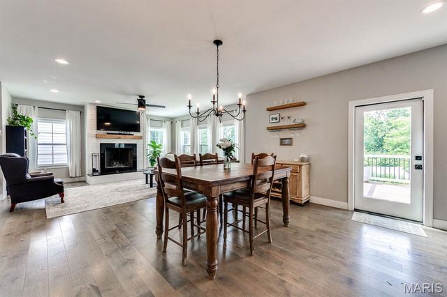 144 E Rose Hill Avenue, Kirkwood, MO 63122